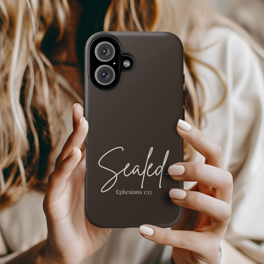 SEALED. PHONE CASE (DK EARTH)